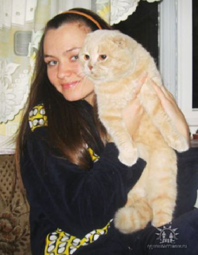 Карликово деревня белый кот 2012